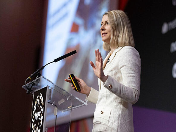 Kelly Beaver speaking at MRS Annual Conference